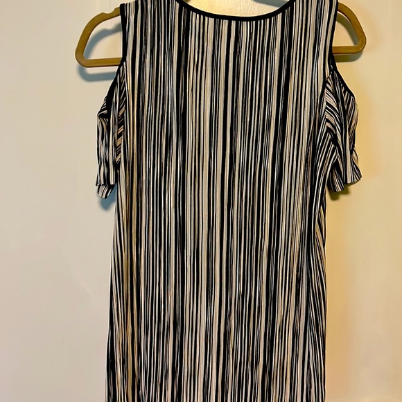 Jennie and Marlis short sleeved, cold shoulder, black and white striped top. - Picture 2 of 3